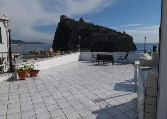 Ella House Искья